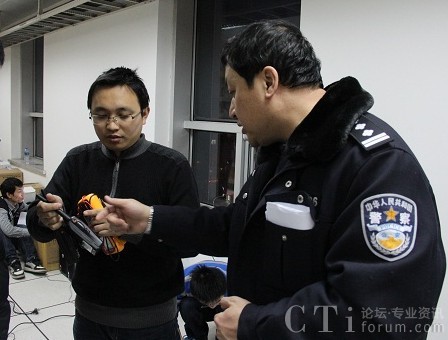 �|��ͨ���И�����е��F�����o��ͨ��ϵ�y(t��ng)�Ŀ