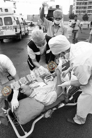 ��خ�^(q��)�e�����а���ȼ�¼���(y��ng)����Ԯ����(x��)��120����(d��ng)���ȡ����ߡ�