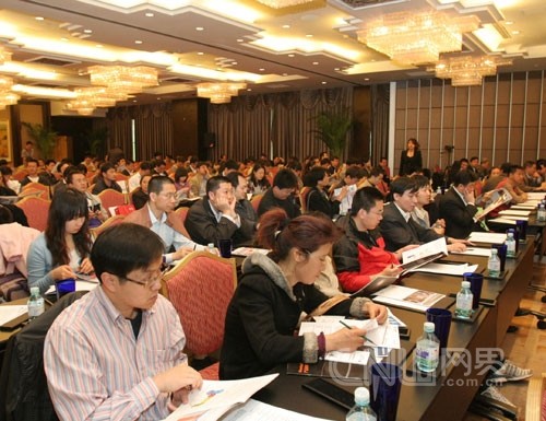 ����F�������^��